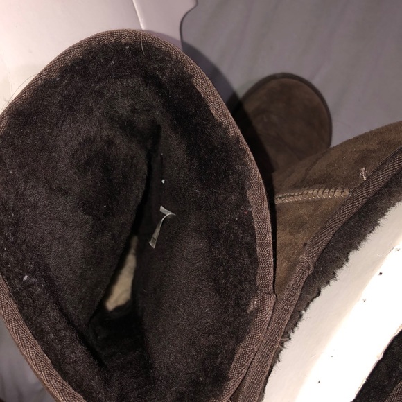 AUTHENTIC chocolate brown tall UGG BOOTS - Picture 5 of 8